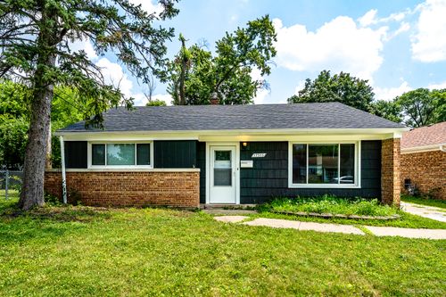 17555 Howe Ave, Homewood, IL, 60430-1079 | Card Image