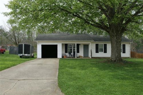 5933 Fieldstone Ct, Clermont, GA, 30527-2226 | Card Image