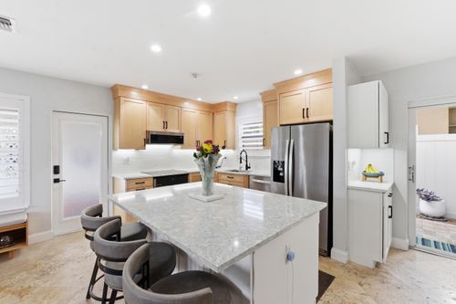 1436 Ne 38th St, Oakland Park, FL, 33334-4562 | Card Image