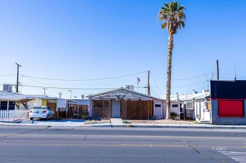 324 W Ridgecrest Blvd, Ridgecrest, CA, 93555-4033 | Card Image