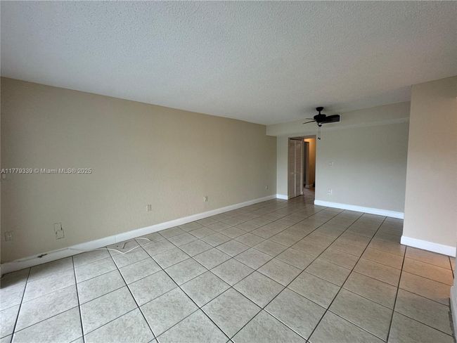 APT-315 - 4215 University Dr, Condo with 2 bedrooms, 2 bathrooms and null parking in Sunrise FL | Image 17