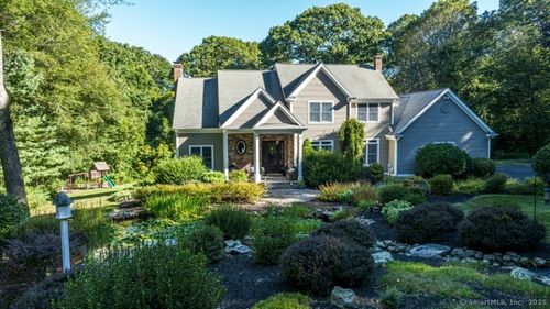 52 High Ridge Dr, Pawcatuck, CT, 06379-1237 | Card Image