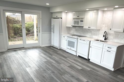 2700 Calkins Rd, Oak Hill, VA, 20171-2030 | Card Image