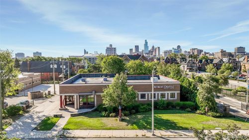 430 Mack Avenue, Detroit, MI, 48201 | Card Image