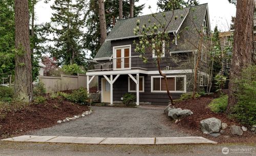 2201 Ebony St, Port Townsend, WA, 98368-2704 | Card Image