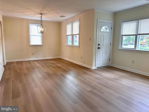 31 Poplar Ave, WARRINGTON, PA, 18976-2518 | Card Image