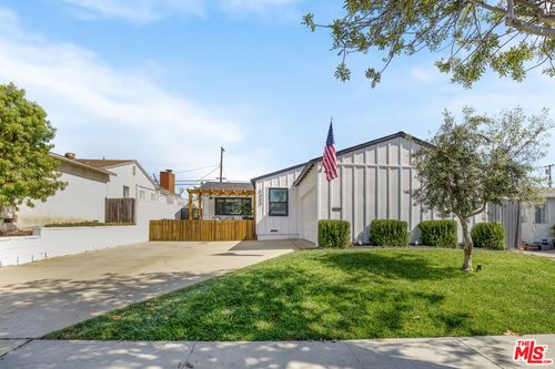 5433 W 140th St, Hawthorne, CA, 90250-6401 | Card Image