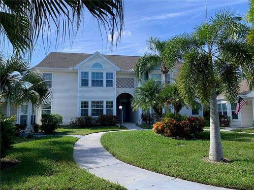 3-1915 Westminster Cir, Vero Beach, FL, 32966-8081 | Card Image