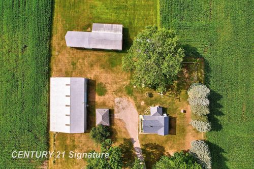 22335 Ederer Rd, Merrill, MI, 48637-9755 | Card Image