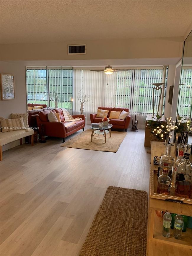 APT-206 - 1709 Whitehall Dr, Condo with 2 bedrooms, 2 bathrooms and null parking in Davie FL | Image 21