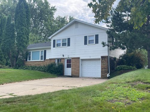 1056 Ingerson Rd, Shoreview, MN, 55126-8146 | Card Image