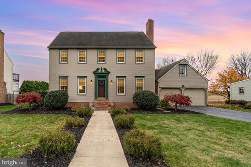 1325 Mill Pond Way, Palmyra, PA, 17078-3701 | Card Image