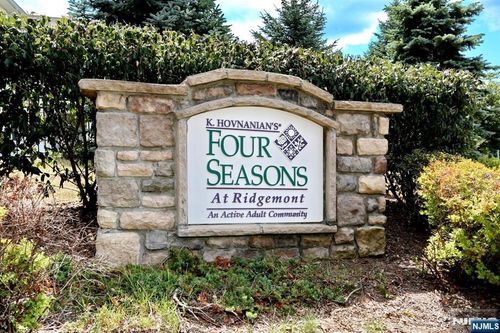 801 Four Seasons Ln, Montvale, NJ, 07645-1826 | Card Image