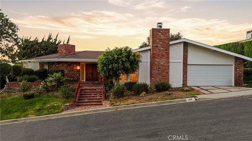 11345 Dona Lola Dr, Studio City, CA, 91604-4320 | Card Image