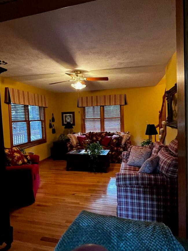 Living Room | Image 22
