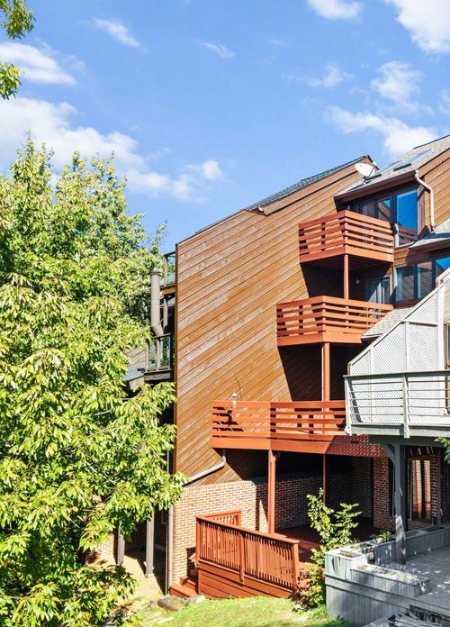 2109 32nd Ave S, Nashville, TN, 37212-4042 | Card Image