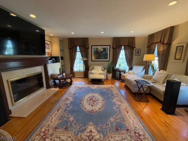 4 Sevell Cir, Townhouse with 3 bedrooms, 2 bathrooms and null parking in Clark NJ | Image 7