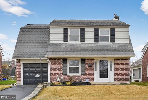 321 E Magnolia Ave, ALDAN, PA, 19018-4211 | Card Image