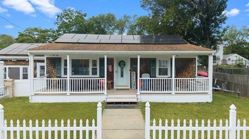 10 Ash St, Fairhaven, MA, 02719-3106 | Card Image