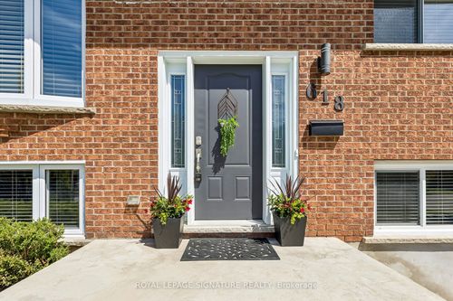 618 Fern Road, Waterloo, ON, N2V1G6 | Card Image