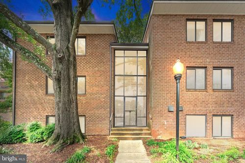 13-1413 Northgate Sq, RESTON, VA, 20190-3729 | Card Image