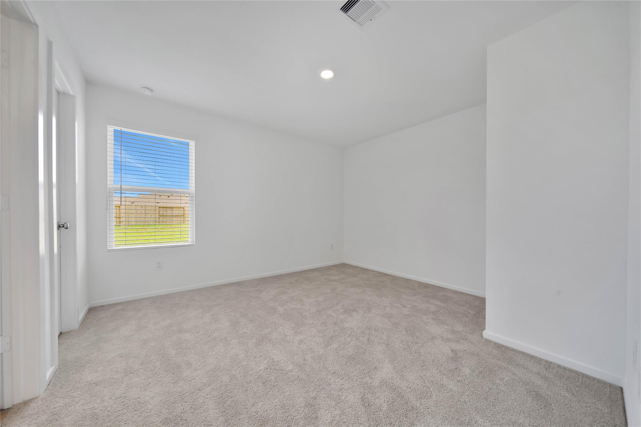 Residential Lease in Splendora 3