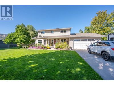 10112 Beavis Pl, House other with 4 bedrooms, 3 bathrooms and 2 parking in Summerland BC | Image 3