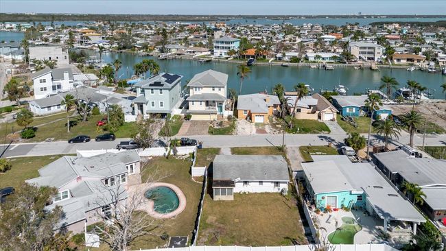 596 S Bayshore Dr, House other with 2 bedrooms, 1 bathrooms and null parking in MADEIRA BEACH FL | Image 39