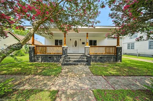 1907 Azalea Ave, Portsmouth, VA, 23704-5409 | Card Image