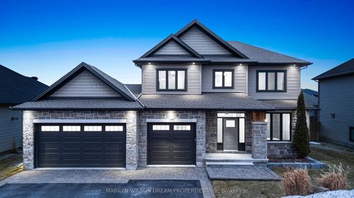 110 Talos Cir, Richmond, ON, K0A2Z0 | Card Image