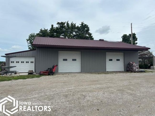 20170 Highway 2, Home with 5 bedrooms, 4 bathrooms and null parking in Bloomfield IA | Image 30