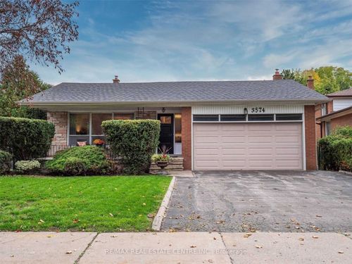 3574 Golden Orchard Dr, Mississauga, ON, L4Y3H8 | Card Image