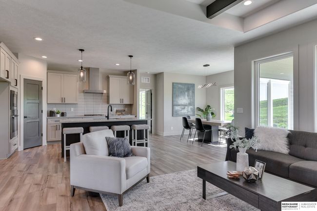 11106 N 161 St St, House other with 5 bedrooms, 3 bathrooms and 3 parking in Bennington NE | Image 7