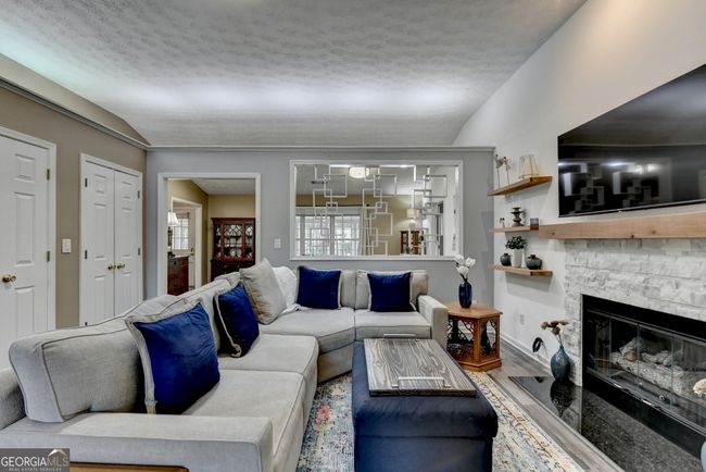 305 Morning Glen Dr, House other with 4 bedrooms, 2 bathrooms and 2 parking in Suwanee GA | Image 10