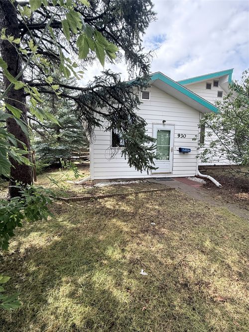 930 4th Ave Nw, Great Falls, MT, 59404-2318 | Card Image