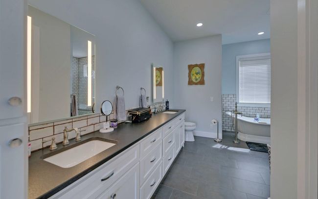 433 Hawkeye Trl, Home with 3 bedrooms, 3 bathrooms and null parking in Marble NC | Image 28