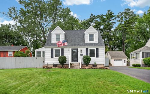 33 Sinclair St, Windsor, CT, 06095-3450 | Card Image