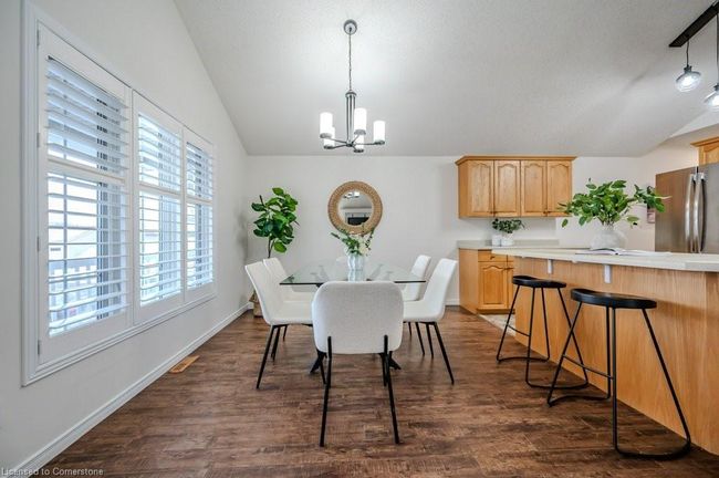 185 Wesley Cres, House other with 2 bedrooms, 2 bathrooms and 2 parking in Waterloo ON | Image 7