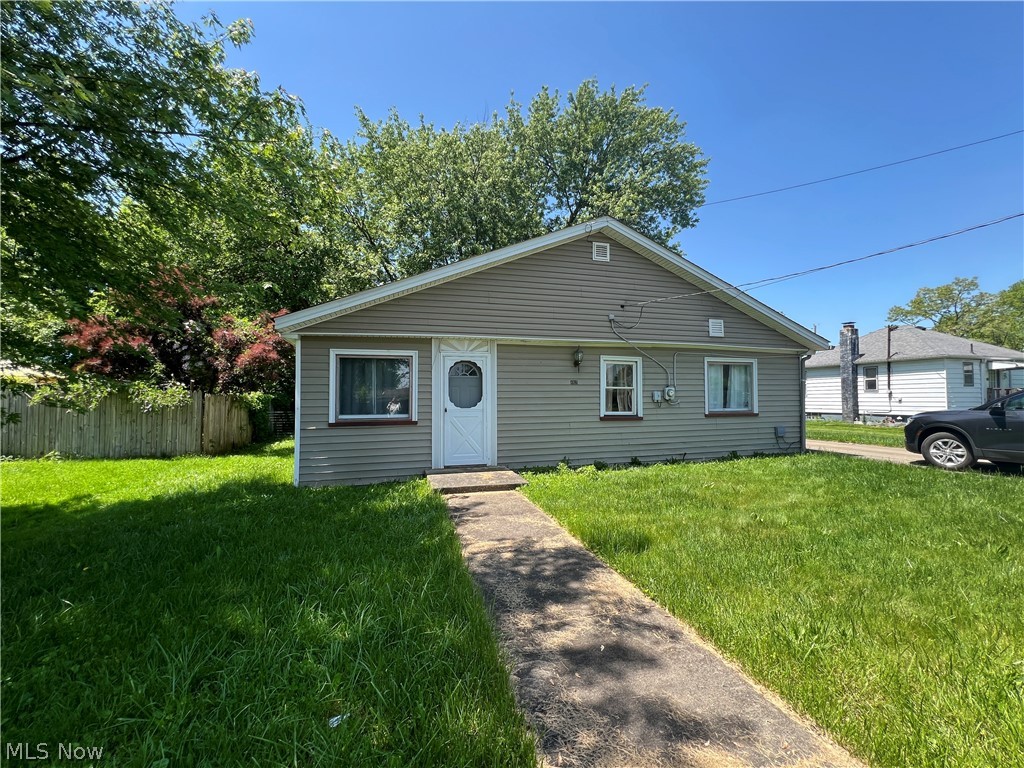 Irma Ave, Youngstown, OH 44514