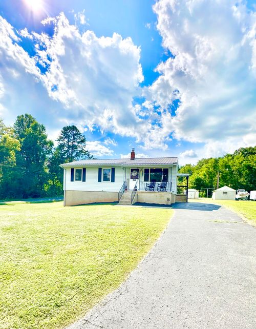 17 Cliffwood Dr, Eagle Rock, VA, 24085-3107 | Card Image
