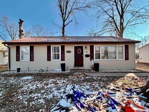 1415 Jonquil St, Centralia, IL, 62801-4910 | Card Image