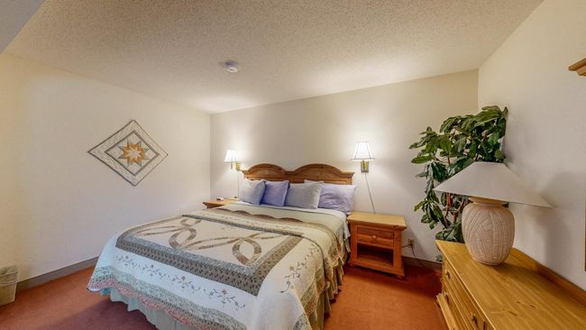 King Suite | Image 37