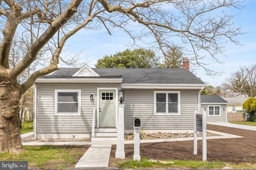 9 S 6th St, Villas, NJ, 08251-3406 | Card Image