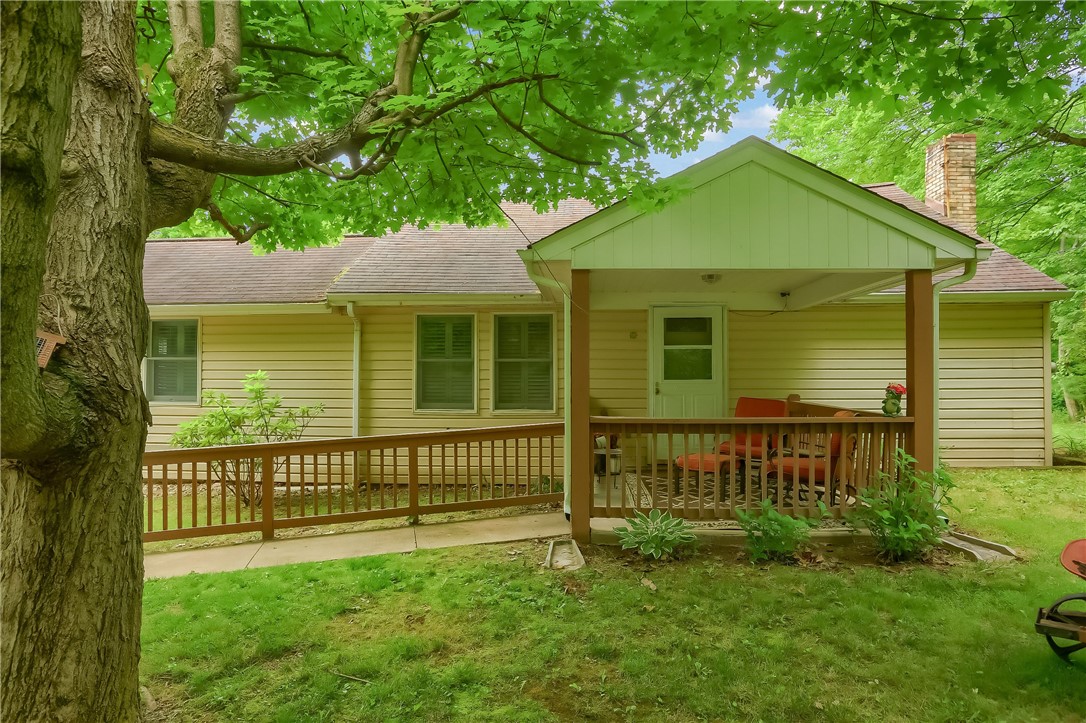 Valley Rd, Darlington, PA 16115