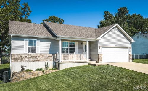 243 Duffers Dr, Saint Clair, MO, 63077-2454 | Card Image