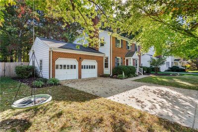 760 Village Green Parkway, House other with 4 bedrooms, 2 bathrooms and null parking in Newport News VA | Image 3