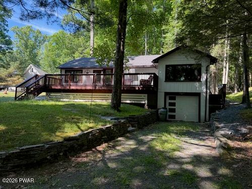 30 Lakeside Dr, Lakeville, PA, 18438-4012 | Card Image