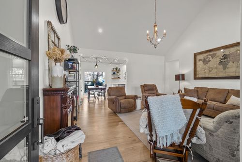 113 Friel Dr, Waverly, TN, 37185-1933 | Card Image