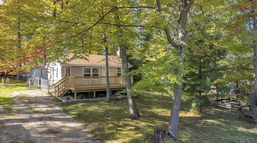 11229 Lake St, Evart, MI, 49631 | Card Image