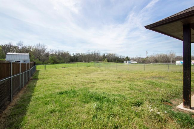 704 E Bullock St, House other with 3 bedrooms, 2 bathrooms and null parking in Denison TX | Image 19
